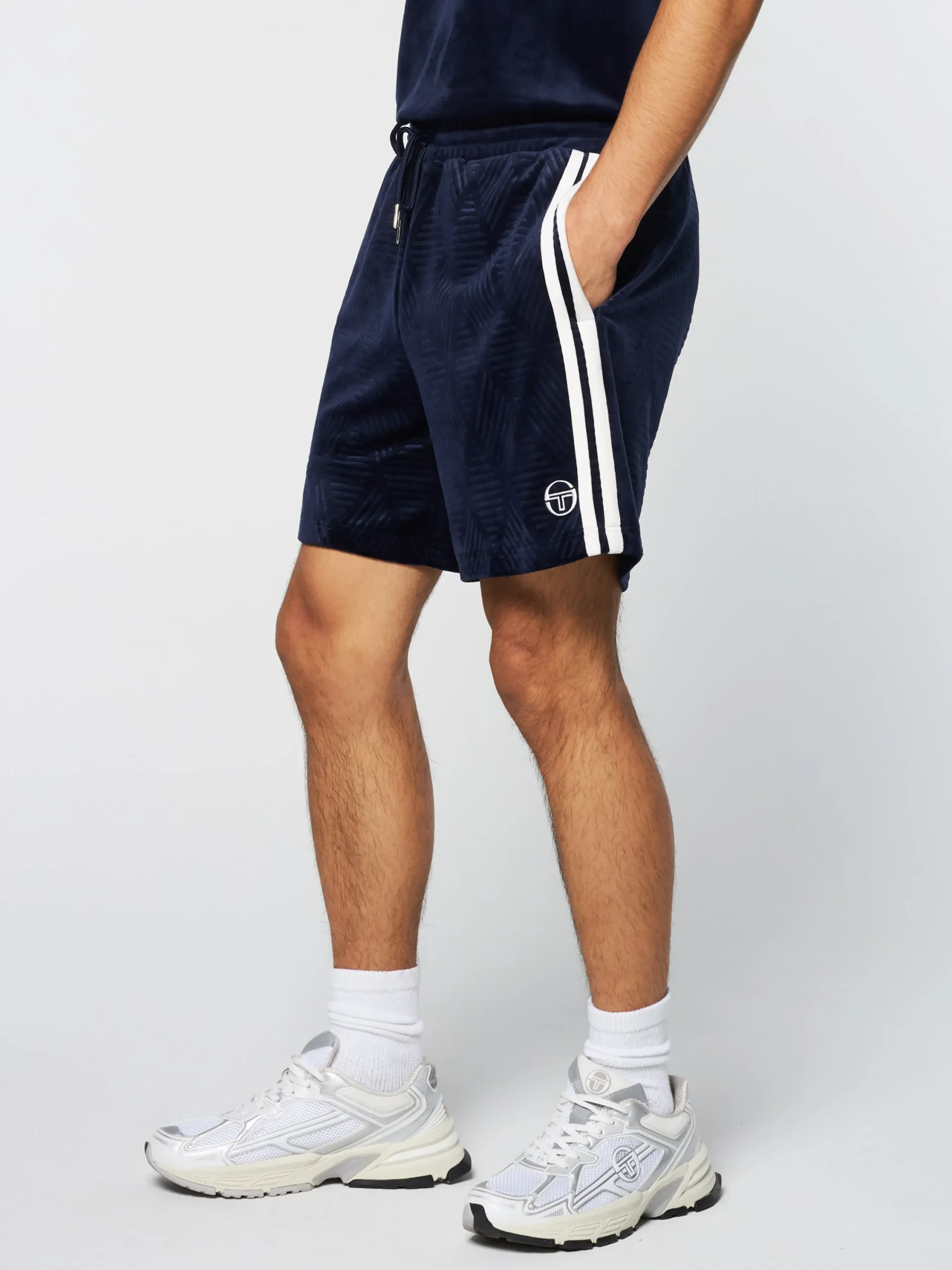 Store Debossed Damarindo Velour Short- Velour|Shorts And Swim