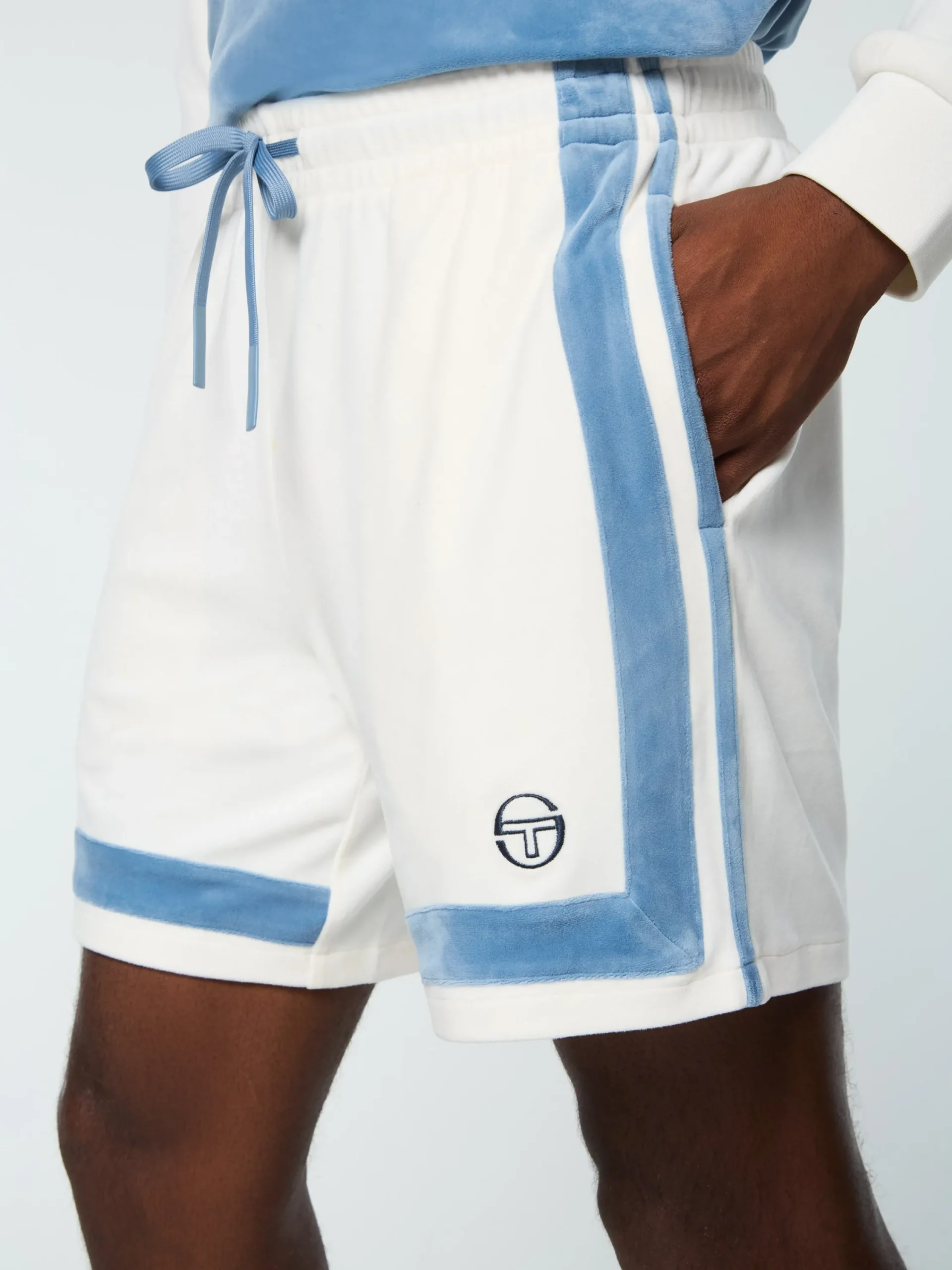 Fashion Noci Velour Short- Velour|Shorts And Swim